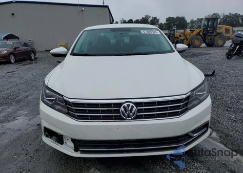 2016 Volkswagen Passat S из США, поврежденный, VIN 1VWAT7A39GC044484